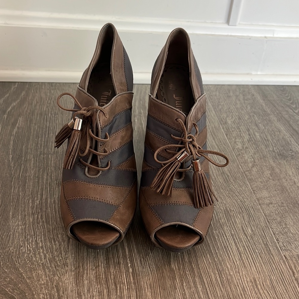 Juicy Couture Heels